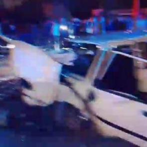 Kırmızı ışıkta bekleyen otomobile bir başka otomobil &ccedil;arptı: 1 &ouml;l&uuml;, 3 yaralı
