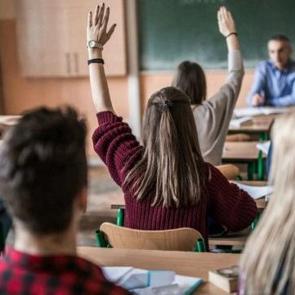 &Ouml;zel &uuml;niversite fiyatları cep yakıyor: Bazıları Oxford'u solladı!