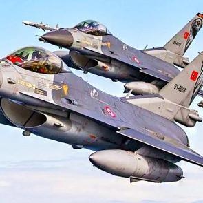 Provokasyona &uuml;st&uuml; kapalı cevap: T&uuml;rk jetleri havalandı