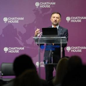 Tusaş genel m&uuml;d&uuml;r&uuml; Londra'da ezber bozdu: T&uuml;rkiye artık sadece kendi sınırlarını korumuyor