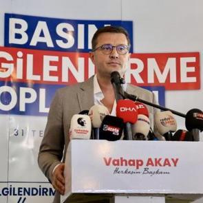 Belediye Başkanı Akay, CHP'den istifa etti