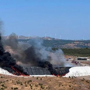 &Ccedil;anakkale'de katı atık tesisinde yangın