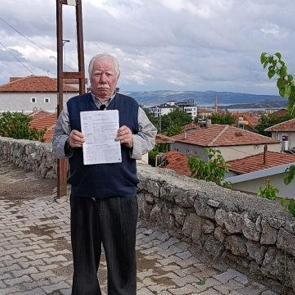 Emekli adamı tuzağa d&uuml;ş&uuml;rd&uuml;ler! 'Yiyecek ekmek paramız kalmadı' diyerek yardım istedi