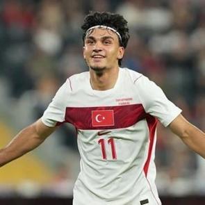 Galatasaray'ı kızdıracak hamle! Fenerbah&ccedil;e, Leao'dan sonra Can Uzun i&ccedil;in devreye girdi