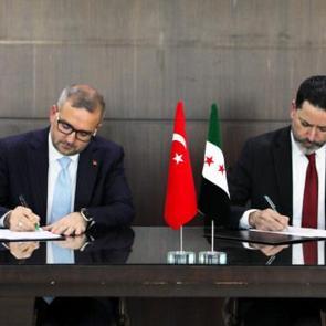 Komşu &uuml;lkeyle anlaşma sağlandı! T&uuml;rk Lirası i&ccedil;in imzalar atıldı