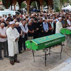 Ayrı şehirlerde yaşayan anne ve oğlu 2 saat arayla &ouml;ld&uuml;