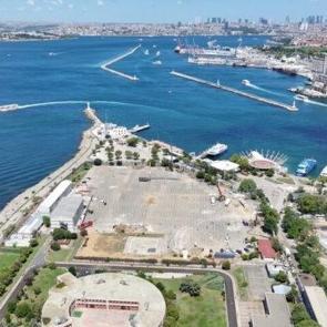 7 bin kişi aynı anda namaz kılabilecek! İlk kazık &ccedil;akıldı