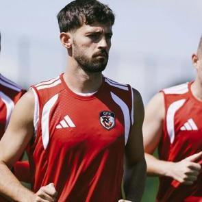 S&uuml;per Lig ekibi t&uuml;m bor&ccedil;ları &ouml;dedi ve transfer yasağını kaldırdı