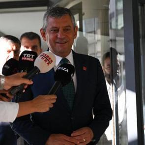 Yeni Parti'nin sloganı da &ccedil;alıntı &ccedil;ıktı! Siyasi krize neden olacak