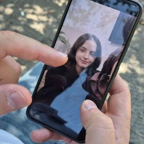 18 yaşındaki Merve 4 g&uuml;nd&uuml;r kayıp! İnternetten talimat aldı iddiası 