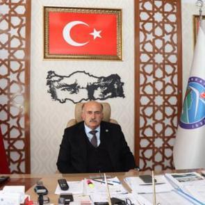 Şenkaya Belediye Başkanı G&ouml;rbil &Ouml;zcan CHP'den istifa etti