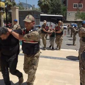 Şanlıurfa'da 12 kilo altın ile 2 milyon TL vurgun yapmışlardı! 8 ş&uuml;pheli tutuklandı