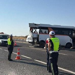 Tekirdağ&rsquo;da 4 ara&ccedil; zincirleme kazaya karıştı; 29 yaralı