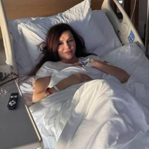 23 yıllık k&uuml;sl&uuml;k bitmişti: Bayhan'dan Deniz Seki'ye s&uuml;rpriz hastane ziyareti