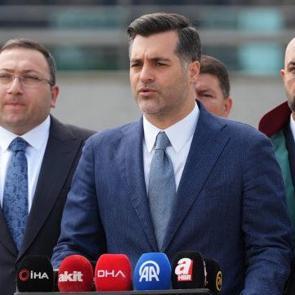 AK Parti &Uuml;sk&uuml;dar'da se&ccedil;imlerin iptali i&ccedil;in yargıya başvurdu