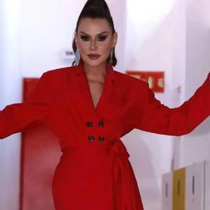 Deniz Seki hastaneye kaldırıldı: "Balkondan d&uuml;şt&uuml;" iddialarına yanıt geldi