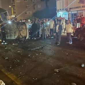 Kırmızı ışık ihlali facia getirdi : 1&rsquo;i ağır 5 yaralı