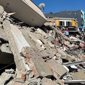 Kolombiya'daki depremde &ouml;l&uuml; sayısı a&ccedil;ıklandı