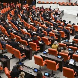 Meclis'te dengeler değişiyor! İşte yeni sandalye dağılımı