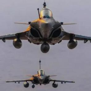 NATO'ya bağlı T&uuml;rk ve İtalyan u&ccedil;akları, Letonya'ya giren İHA'yı d&uuml;ş&uuml;rd&uuml;