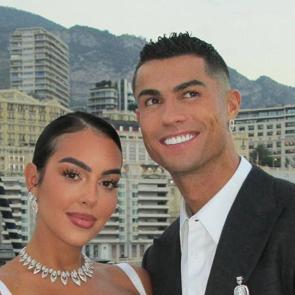 Ronaldo ve Georgina'nın evlilik s&ouml;zleşmesi ortaya &ccedil;ıktı! S&ouml;zleşmenin detayları g&uuml;ndem oldu