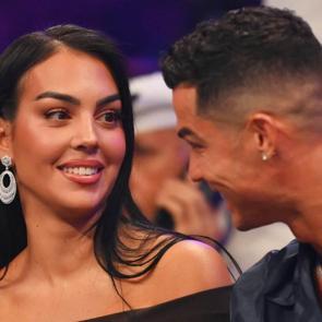 Sır gibi saklanan d&uuml;ğ&uuml;nden tek kare: Cristiano Ronaldo ve Georgina Rodriguez evlendi!
