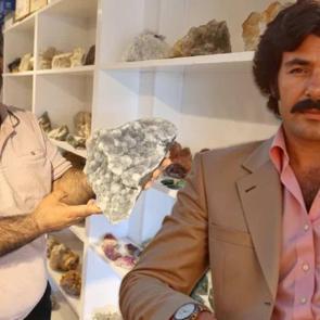 Ayağına takılan taş hayatını değiştirdi! Parayı Ferdi Tayfur'un o s&ouml;zlerinde buldu