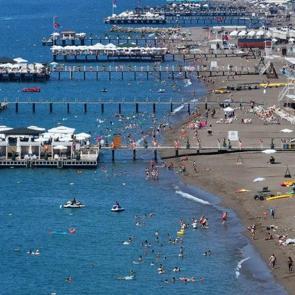 Antalya&rsquo;da yabancı turist sayısı 10 milyonu aştı