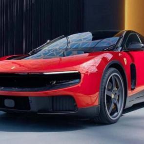 Ferrari'nin ilk elektrikli otomobili 40 milyon dolara satıldı