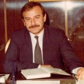 Eski CHP Genel Başkan Vekili Cevdet Selvi, hayatını kaybetti