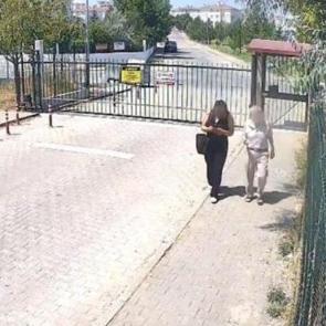 Eskişehir'de 8 yaşındaki &ccedil;ocuk, dolandırıcının oyununa &ccedil;omak soktu 