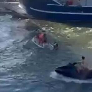 Jet ski, k&ouml;pr&uuml;n&uuml;n ayağına &ccedil;arptı: 1 &ouml;l&uuml;, 1 yaralı