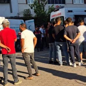 Manisa'da berber d&uuml;kkanına silahlı saldırı: 2 &ouml;l&uuml;