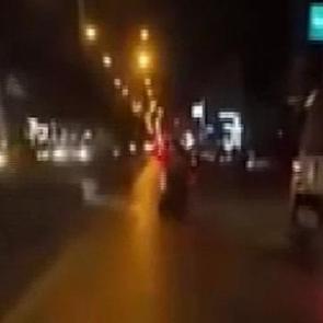 Mersin'de yaya ge&ccedil;idindeki feci kaza kask kamerasında