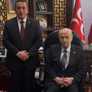 MHP'de kongreye katılım &ccedil;ağrısı