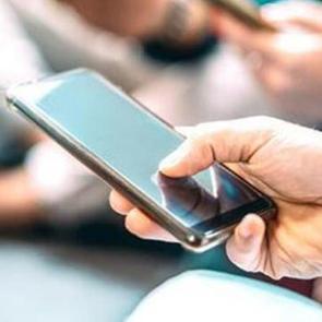 Telefondan ekran g&ouml;r&uuml;nt&uuml;s&uuml; alana k&ouml;t&uuml; haber! Zararı ortaya &ccedil;ıktı