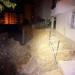 Tunceli'de hareketli gece: 5 katlı bina apar topar tahliye edildi!