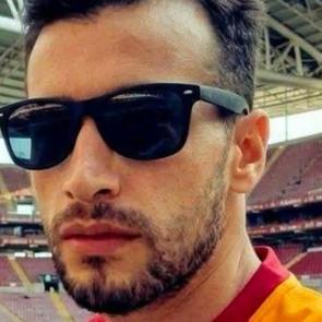 Edirne'de cinayet! Patron ve m&uuml;şteri arasında &ccedil;ıkan kavgada garson &ouml;ld&uuml;r&uuml;ld&uuml;