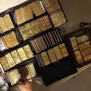 Alihan Kuriş soruşturmasında 206 kilo altın hamlesi! Cem K&uuml;&ccedil;&uuml;k'&uuml;n avukatıyla anlaşmışlar