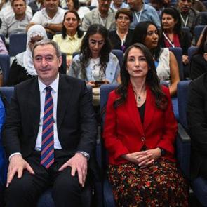 DEM Parti'de se&ccedil;im g&uuml;n&uuml;! Tuncer Bakırhan ve T&uuml;lay Hatimoğulları yeniden se&ccedil;ildi