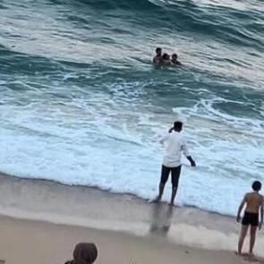 Arnavutk&ouml;y'de dalga can aldı 