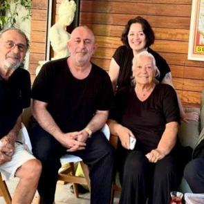 Taburcu olan Cem Yılmaz'dan ilk fotoğraf!