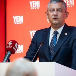 Yeni Parti'de 'kongre' savaşı! Koltuk kavgası şimdiden başladı: &Uuml;&ccedil; kanat karşı karşıya!