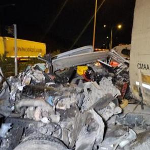 Bursa'da zincirleme kaza! 1 &ouml;l&uuml;, 7 yaralı