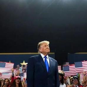 Trump'tan kongre şartlı dev vaat: Her yetişkine 5 bin dolar