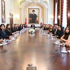 Bakan G&uuml;rlek: 'Borsada takip ettiğimiz s&uuml;re&ccedil;ler var'