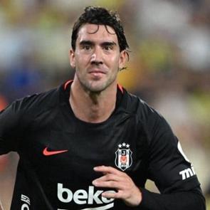 Orkun'dan k&ouml;t&uuml; haber gelmişti! Trabzonspor ma&ccedil;ı &ouml;ncesi Beşiktaş'ta Vlahovic gelişmesi