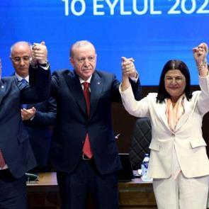 CHP'ye b&uuml;y&uuml;k darbe: 4 Belediye Başkanı AK Parti'ye katıldı!