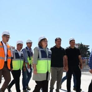 Gaziantep'te b&uuml;y&uuml;k kongre merkezi inşaatı s&uuml;r&uuml;yor