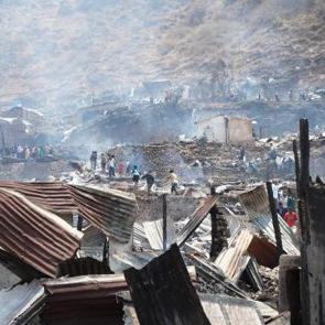 Kongo&rsquo;da okul yangını: 29 &ouml;ğrenci &ouml;ld&uuml;! Alevler sınıflara sı&ccedil;radı